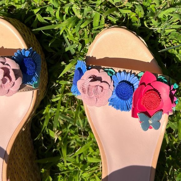 NIB $289 kate spade | Tinsley | Leather Wedges with Floral Detail & Natural - Picture 7 of 17